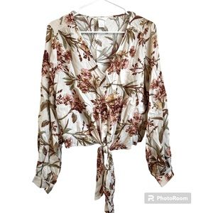 H&M button up with tie flowered top